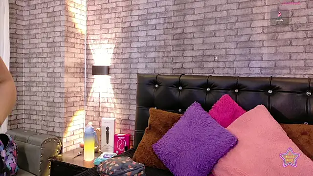 cherry coper online show from 03.05.26