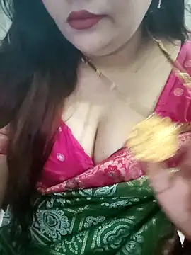 Snapshot of Mayuri77 chatting on 10.28.25 Mayuri77 online show from 10.28.25