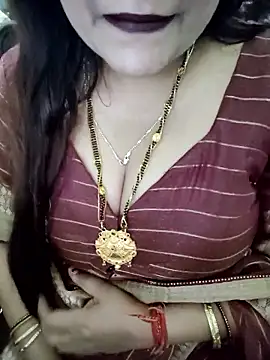 Snapshot of Mayuri77 chatting on 11.11.25 Mayuri77 online show from 11.11.25