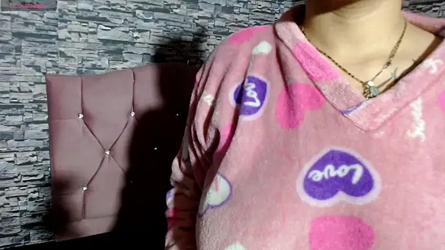 sofi bronw online show from 12.02.25