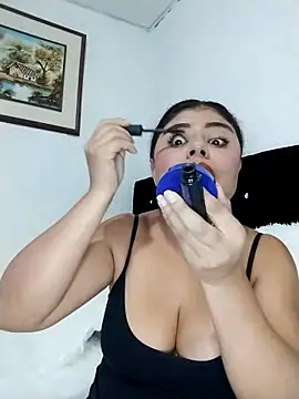 ElizabethWeil online show from 11.05.25