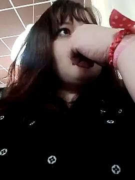 Eva Florence online show from 01.06.25