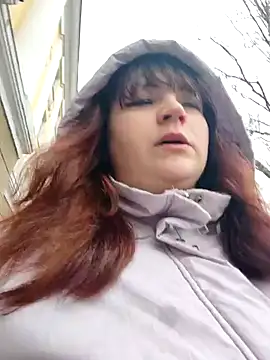 Eva Florence online show from 01.30.25