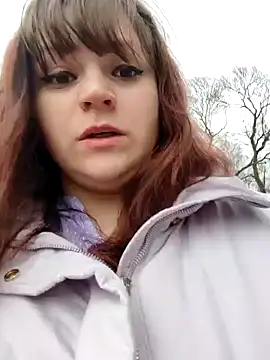 Eva Florence online show from 02.06.25