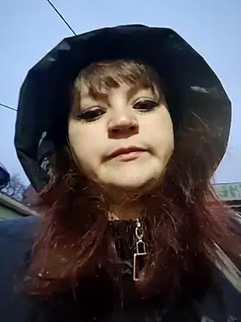 Eva Florence online show from 02.13.25