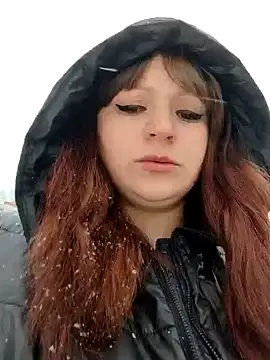 Eva Florence online show from 02.15.25