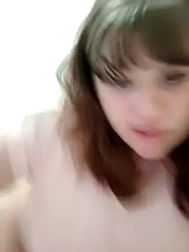 Eva Florence online show from 02.22.25