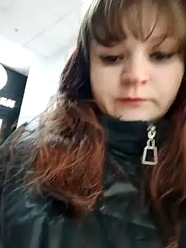 Eva Florence online show from 02.25.25