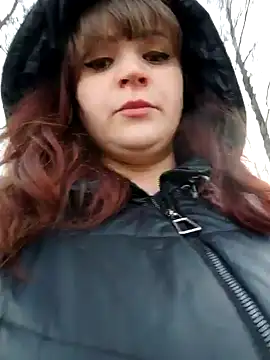 Eva Florence online show from 02.26.25