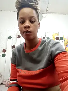 LolaTwerksXX online show from 10.12.25