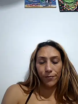 Snapshot of salome_drasin chatting on 04.29.26 salome drasin online show from 04.29.26