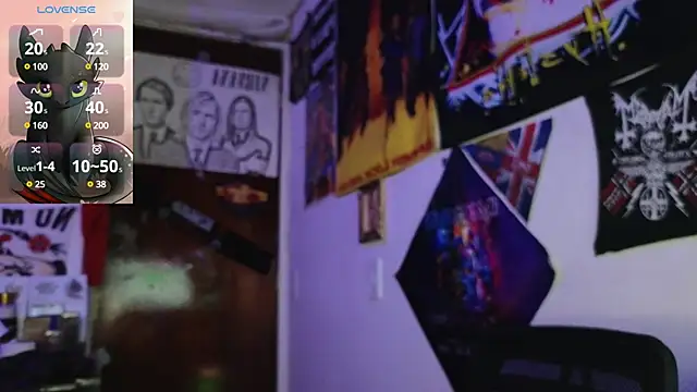 Snapshot of Darkness_jones_ chatting on 12.10.24 Darkness jones online show from 12.10.24