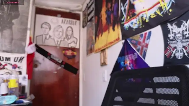 Snapshot of Darkness_jones_ chatting on 12.12.24 Darkness jones online show from 12.12.24