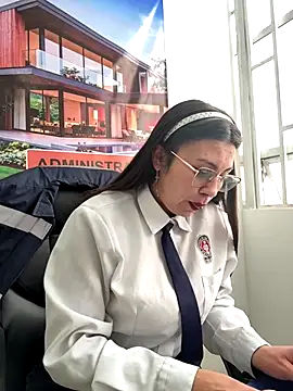 LIZ-06  online show from 11.10.25