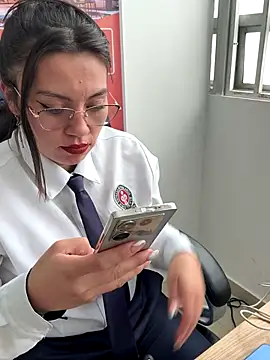 LIZ-06  online show from 11.15.25