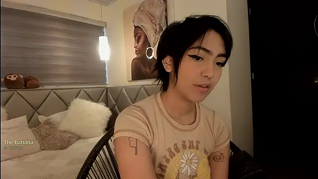 im Luucy online show from 03.21.25