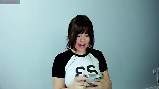 may mia online show from 02.02.25