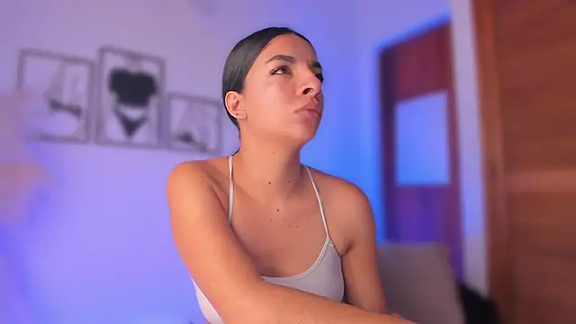 777AylinZ online show from 03.30.26