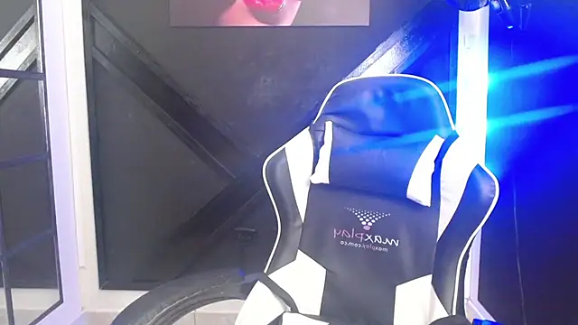 ashleylove prg online show from 01.18.25