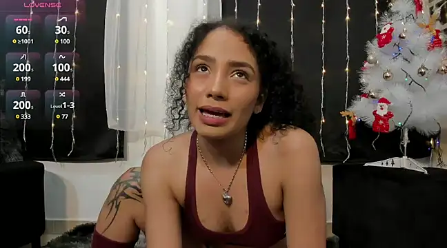 Snapshot of Dakota_M1 chatting on 12.18.24 Dakota M1 online show from 12.18.24