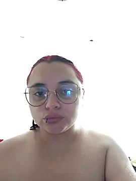 Snapshot of CURVY-HORNY chatting on 12.20.25 CURVY-HORNY online show from 12.20.25