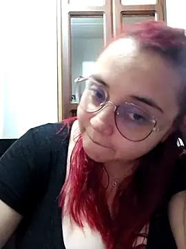 Snapshot of CURVY-HORNY chatting on 02.18.26 CURVY-HORNY online show from 02.18.26