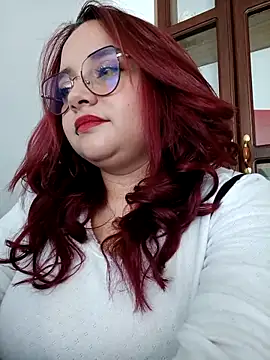 Snapshot of CURVY-HORNY chatting on 05.08.26 CURVY-HORNY online show from 05.08.26
