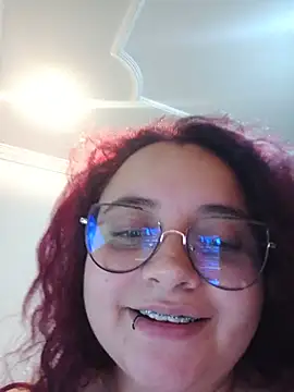 Snapshot of CURVY-HORNY chatting on 05.19.26 CURVY-HORNY online show from 05.19.26