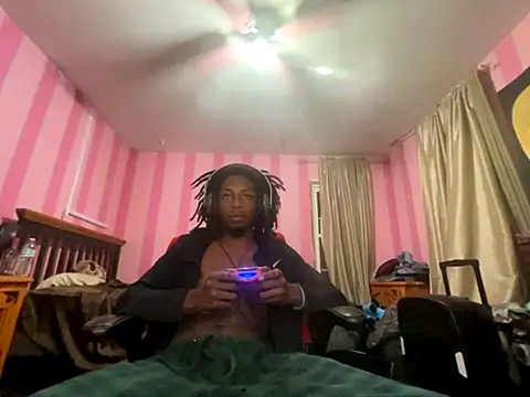 Snapshot of mikeJak chatting on 10.22.25 mikeJak online show from 10.22.25