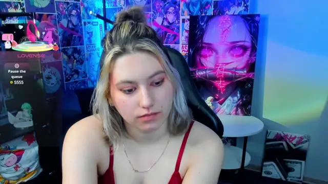 Snapshot of Bonni_Meiz chatting on 02.23.25 Bonni Meiz online show from 02.23.25