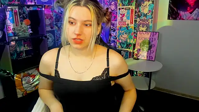 Snapshot of Bonni_Meiz chatting on 03.05.25 Bonni Meiz online show from 03.05.25