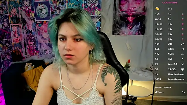 Snapshot of Bonni_Meiz chatting on 10.25.25 Bonni Meiz online show from 10.25.25