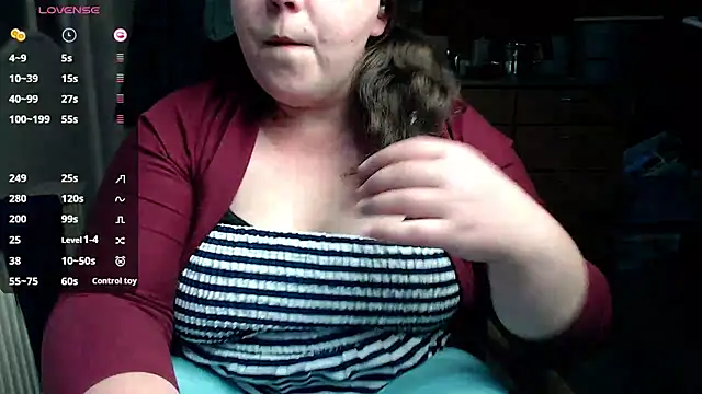 Snapshot of KasiaPrivat chatting on 03.14.25 KasiaPrivat online show from 03.14.25