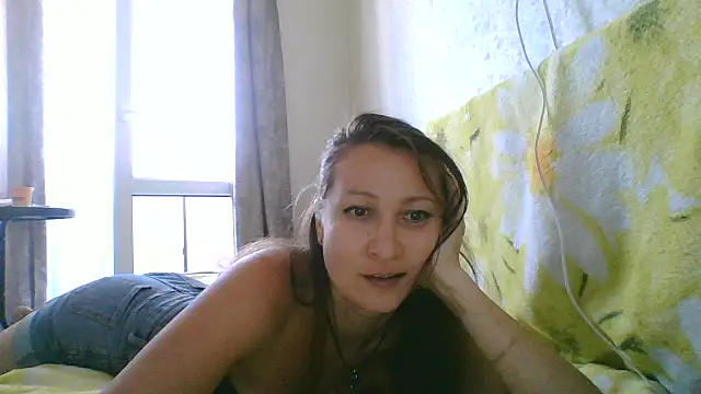 Snapshot of Yulia777 chatting on 10.08.25 Yulia777 online show from 10.08.25