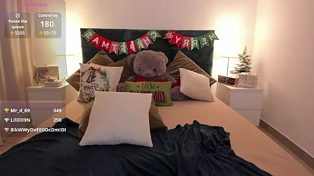 AmA lia  online show from 12.22.24