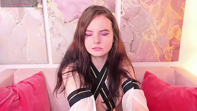 AmA lia  online show from 03.13.25