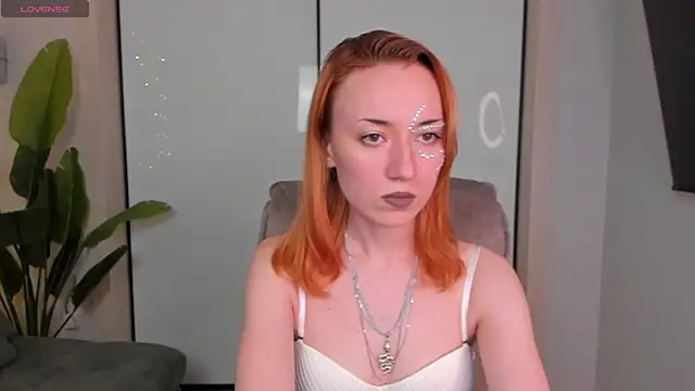 Snapshot of Maddy_Garcia chatting on 01.04.25 Maddy Garcia online show from 01.04.25