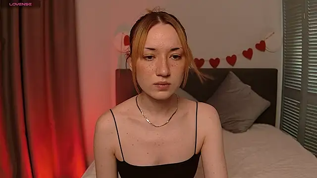 Snapshot of Maddy_Garcia chatting on 02.15.25 Maddy Garcia online show from 02.15.25