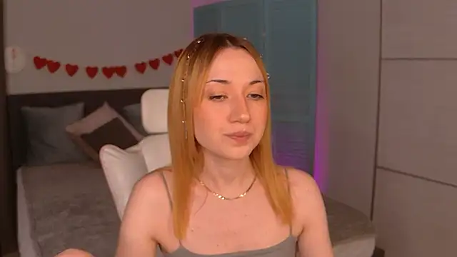 Snapshot of Maddy_Garcia chatting on 03.13.25 Maddy Garcia online show from 03.13.25