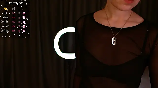 Snapshot of Maddy_Garcia chatting on 09.29.25 Maddy Garcia online show from 09.29.25