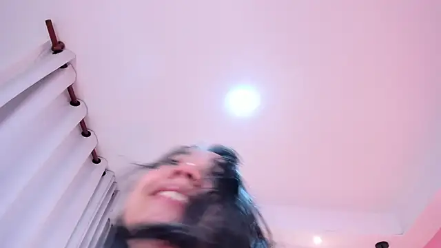 Snapshot of sophiawhite__ chatting on 02.26.25 sophiawhite online show from 02.26.25