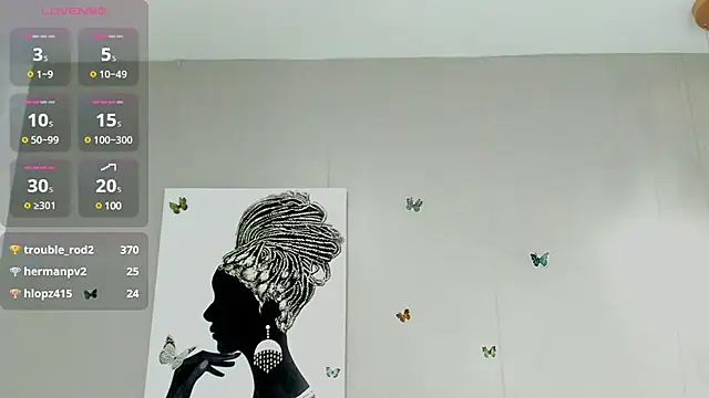 Snapshot of Adelesmithh chatting on 02.20.25 Adelesmithh online show from 02.20.25