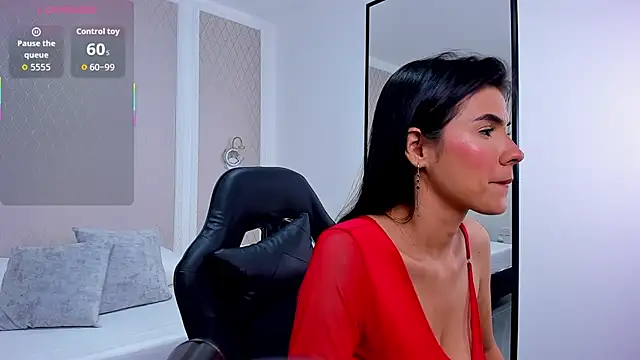 stephanya  online show from 10.07.25