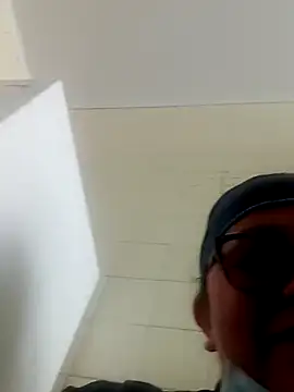 Darly Gomez online show from 12.23.24