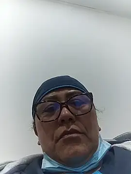 Snapshot of Darly_Gomez chatting on 05.18.26 Darly Gomez online show from 05.18.26