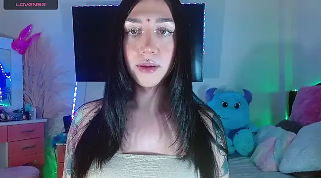 Snapshot of karla_zambrano chatting on 12.17.24 karla zambrano online show from 12.17.24