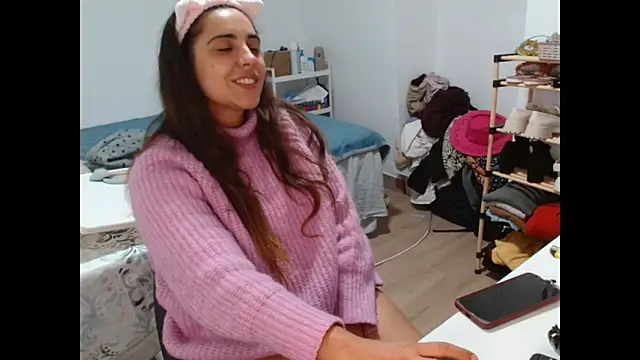 Snapshot of Ursumi1 chatting on 11.07.25 Ursumi1 online show from 11.07.25