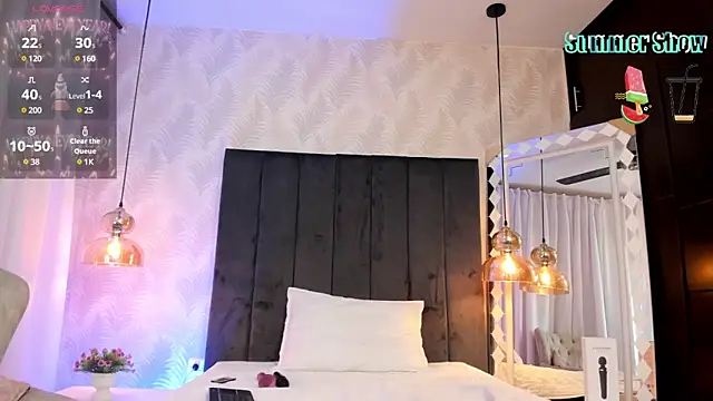 SHARONN     online show from 01.27.25