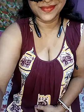 Sexy Mona Bhabhi online show from 12.15.25