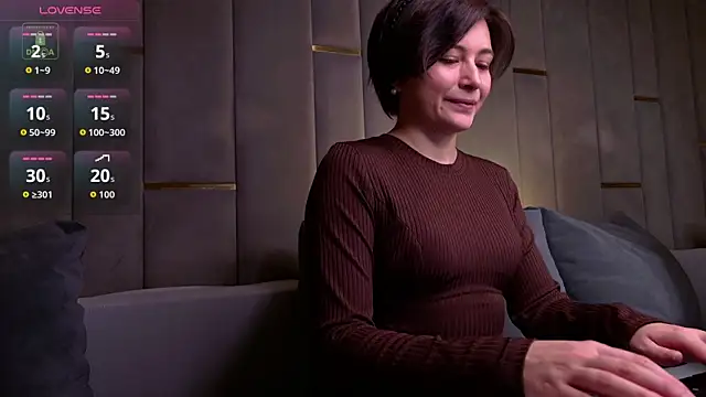 Ishtar Divine online show from 11.29.25